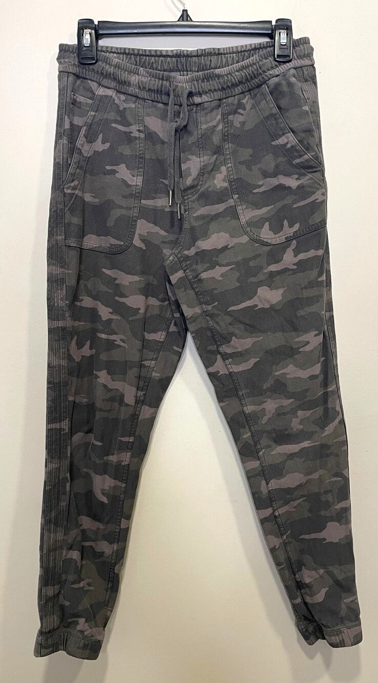 Athleta Camo Farallon Jogger Green Casual Leisure Women's Sz 4